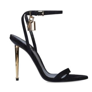 Tom Ford The ubiquitous padlock is an icon among TOM FORD’s footwear collection